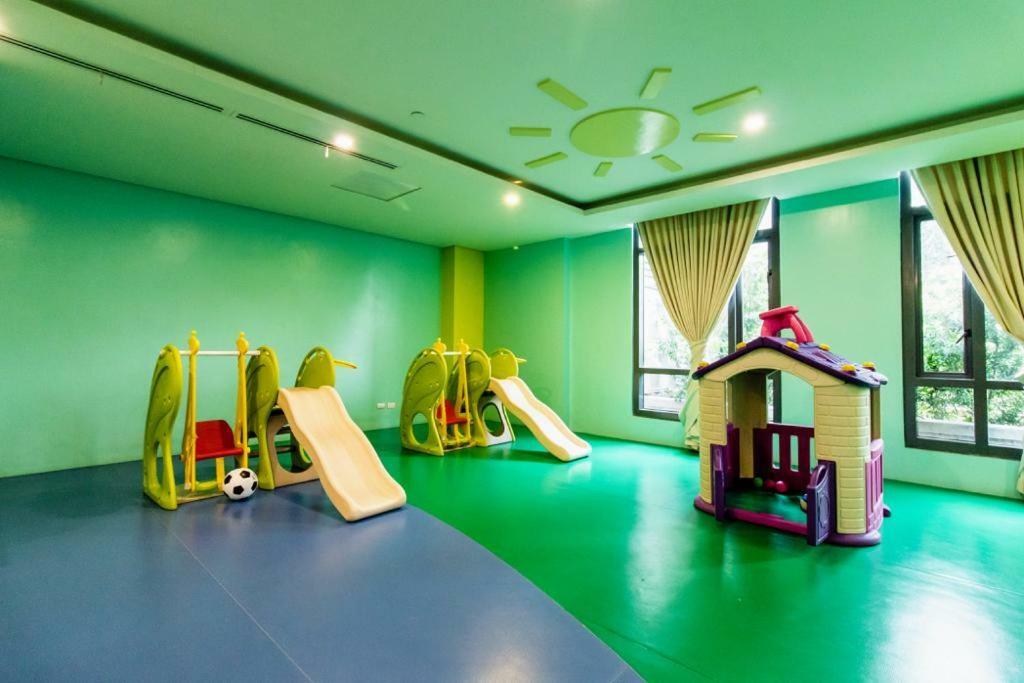 Apartment Viceroy Mckinley Hill Bgc Manila